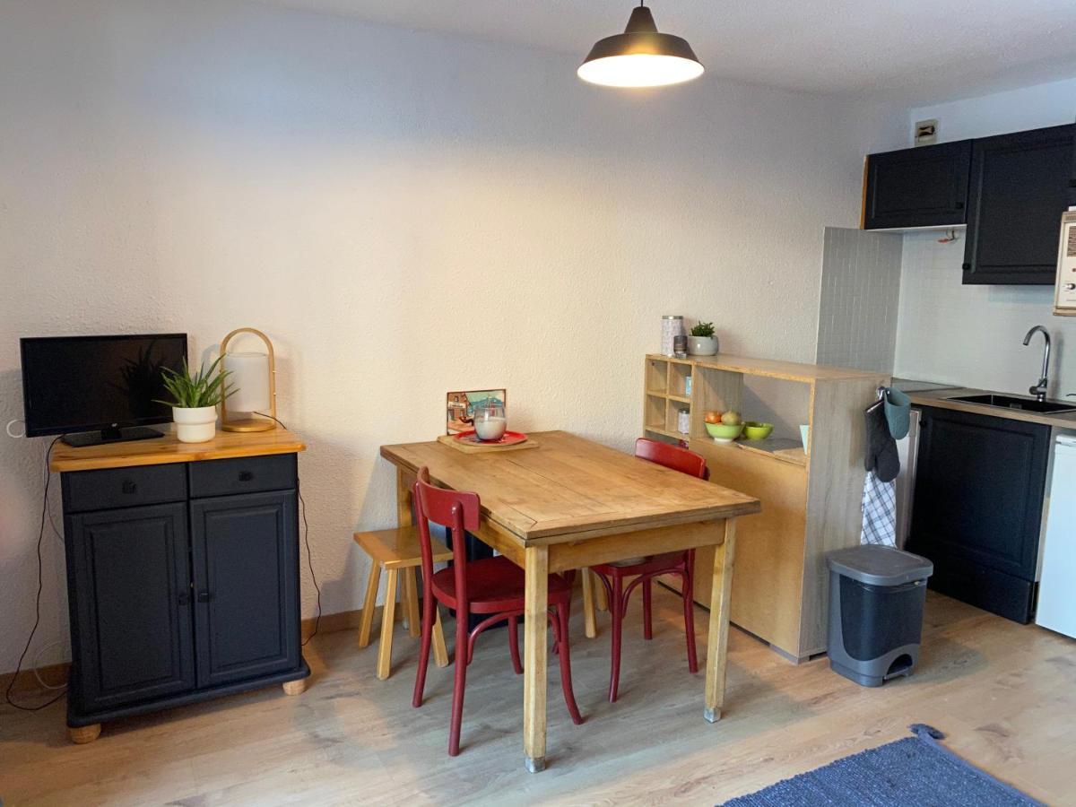 Location studio plein centre Les Carroz Extérieur photo